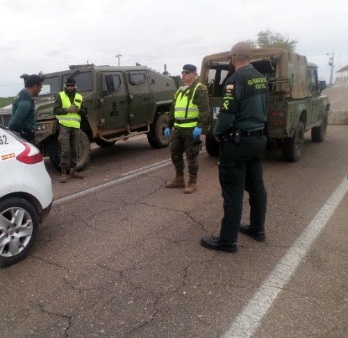 De complejos pandemias y militares 2 300420