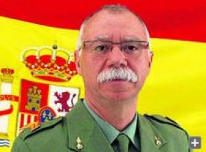  El suboficial mayor Valero cumple 40 años de servicio a España y a la Legión