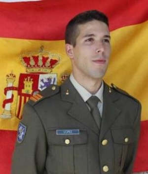 Un sargento de la &#039;Galicia&#039; VII reanima a un corredor en la vía pública