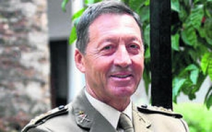 "Los militares somos completamente fieles al Rey y lo seremos al Príncipe"