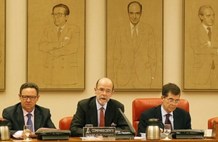 El secretario de Estado de Defensa presenta los presupuestos de Defensa para 2016
