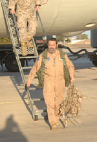 El subteniente Antonio Bau, destinado en el Ala 11, alcanza las 9.000 horas de vuelo