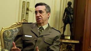 El jefe del Ejército dice que el personal está reducido &quot;al máximo&quot;